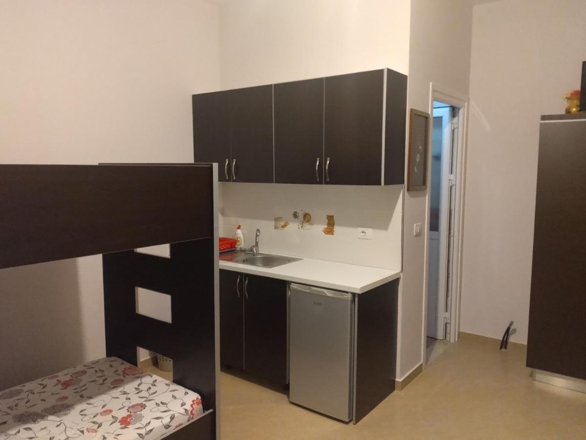 Xuxi Apartments Lukovë Eksteriør bilde