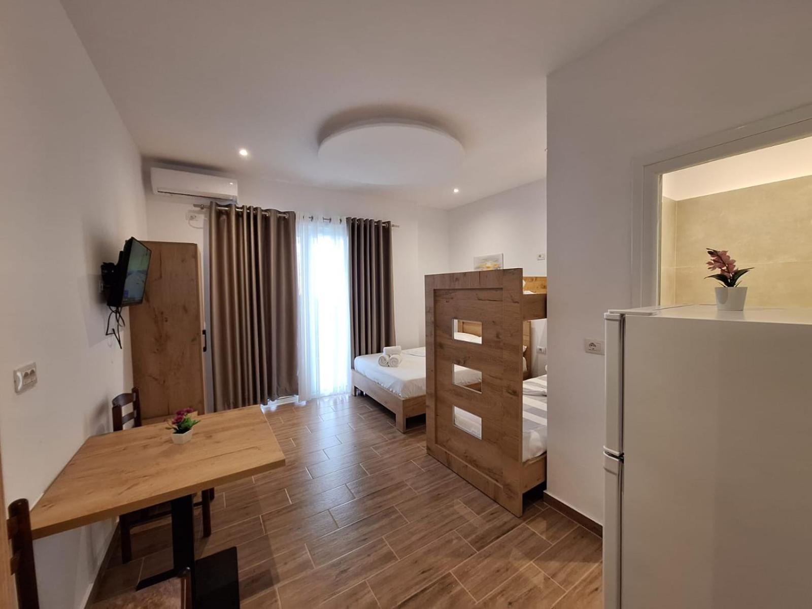 Xuxi Apartments Lukovë Eksteriør bilde