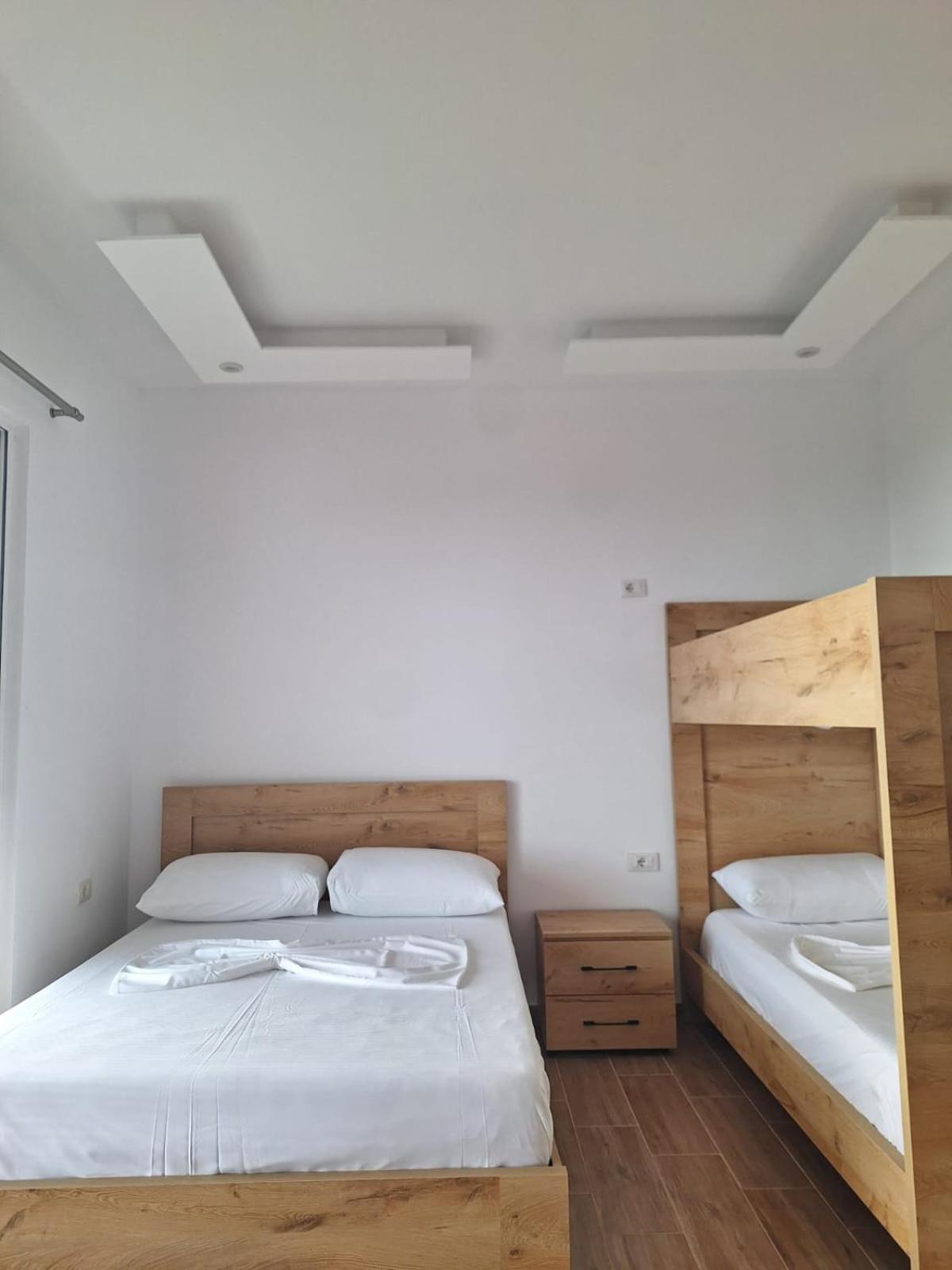 Xuxi Apartments Lukovë Eksteriør bilde