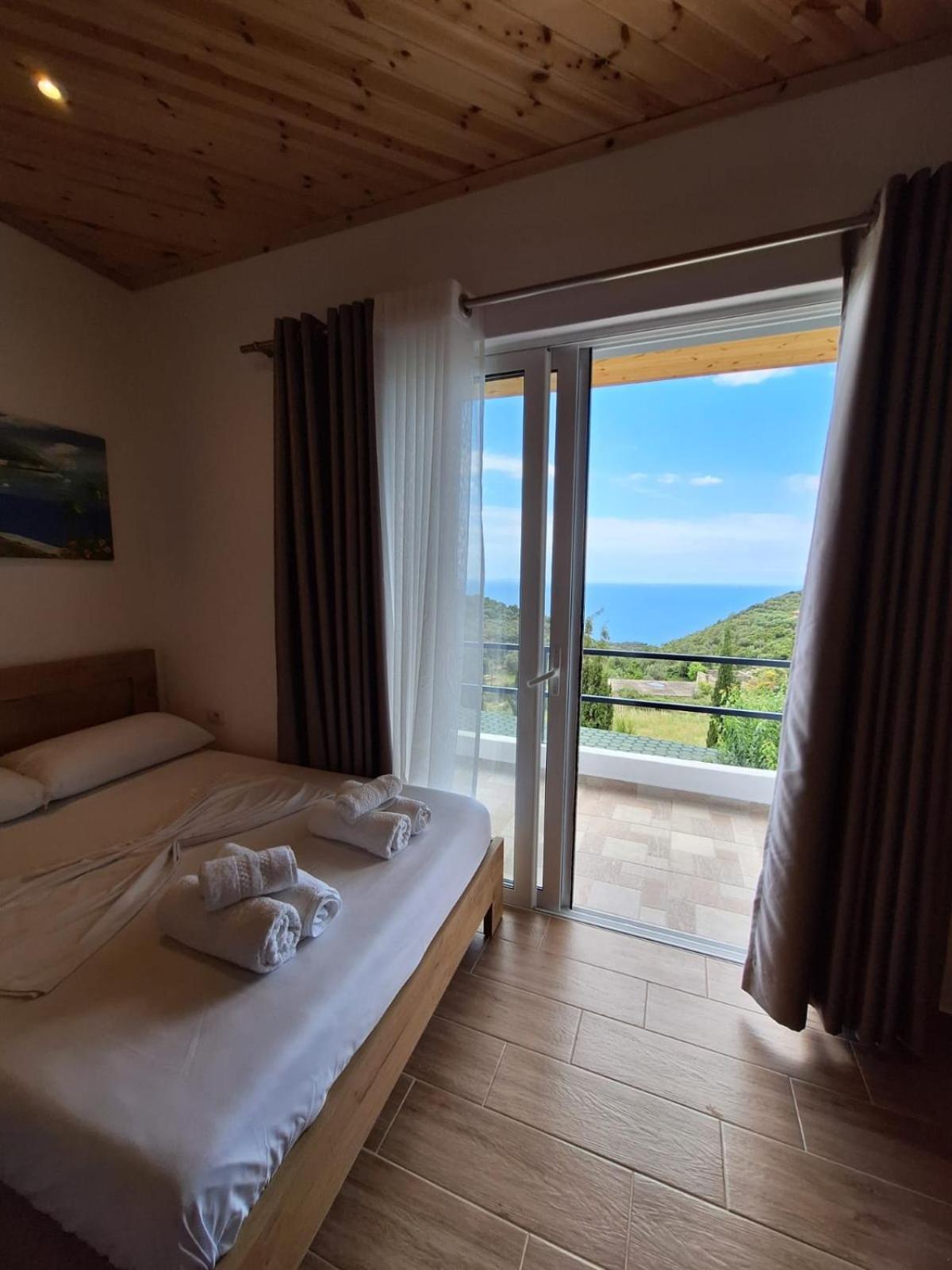 Xuxi Apartments Lukovë Eksteriør bilde